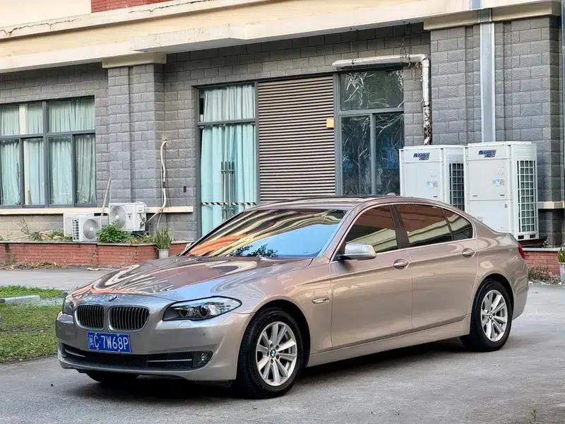 BMW 5 Series 2013 525Li Leading Edition — миниатюра 1