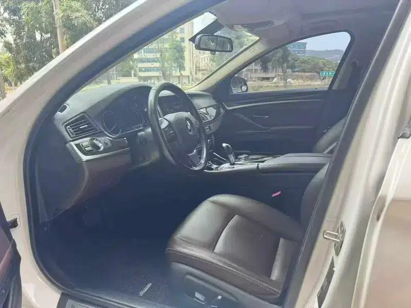 2017 BMW 5 Series 525Li Luxury Design Package — миниатюра 8