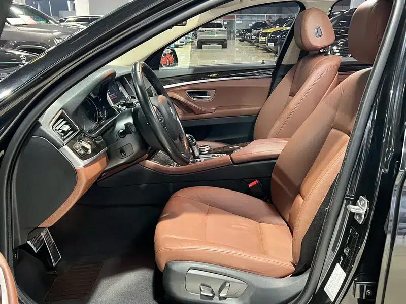 BMW 5 Series 2017 525Li Leading Edition — миниатюра 22