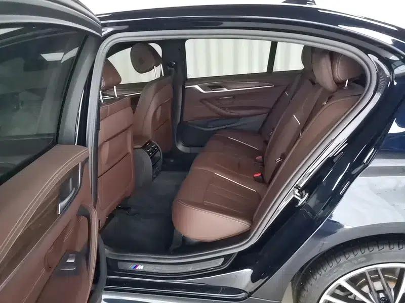 2022 BMW 5 Series Facelift 530Li Leading Edition M Sport Package — миниатюра 18