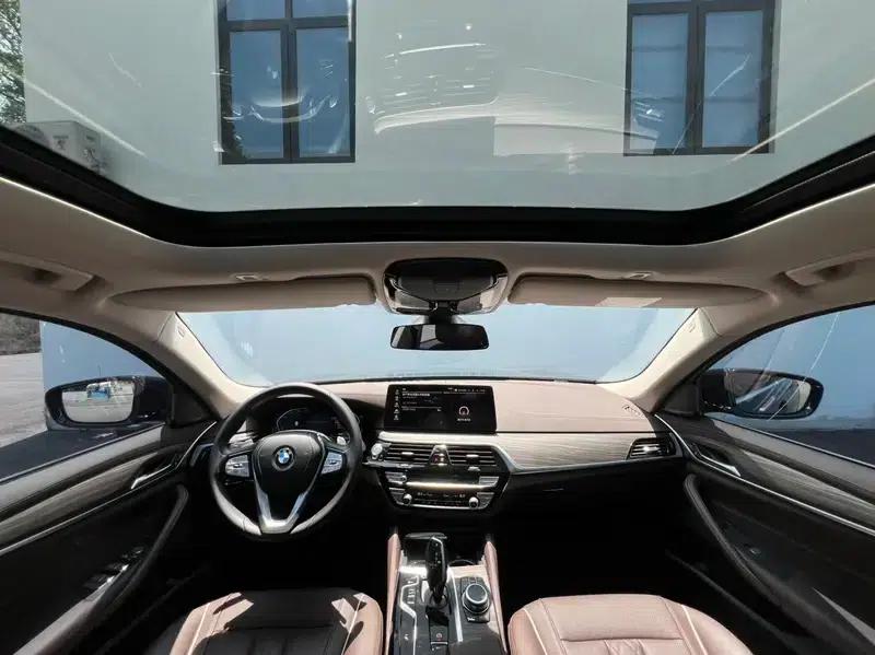 2022 BMW 5 Series 530Li Leading Luxury Package — миниатюра 7