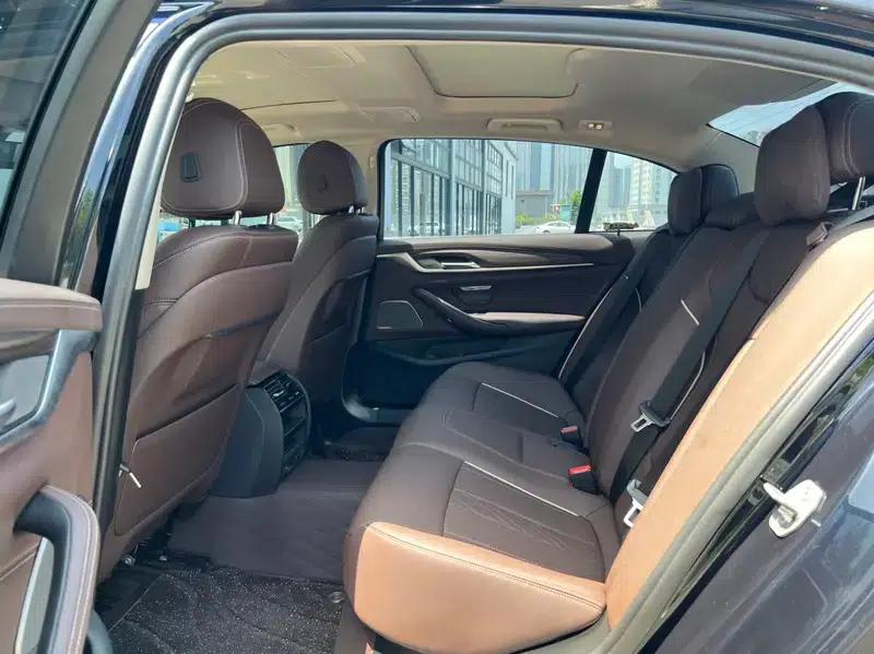 2022 BMW 5 Series 530Li Leading Luxury Package — миниатюра 9