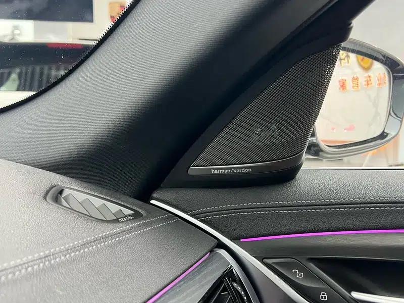 2022 BMW 5 Series 530Li Luxury M Sport Package — миниатюра 13