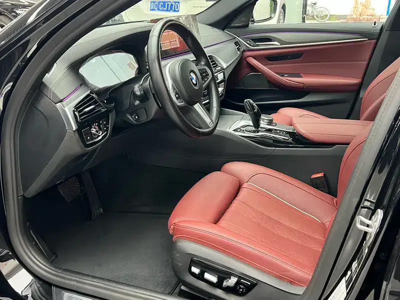 2022 BMW 5 Series 530Li Luxury M Sport Package — миниатюра 30