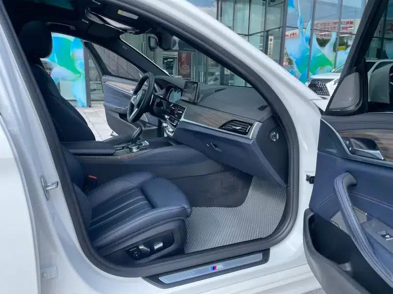 2018 BMW 5 Series 2.0L Automatic Front-Wheel Drive 5-Seater (Parallel Import) — миниатюра 6