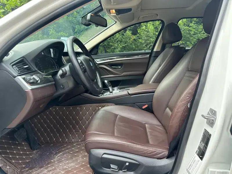 2017 BMW 5 Series 525Li Luxury Design Package — миниатюра 9
