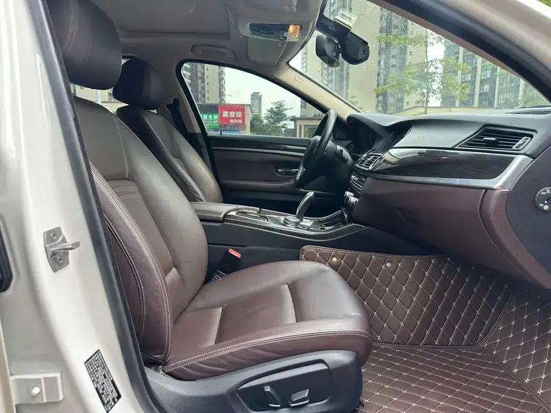 2017 BMW 5 Series 525Li Luxury Design Package — миниатюра 10