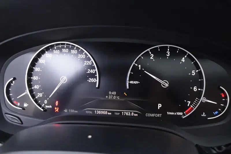 BMW 5 Series 2018 528Li Launch Special Edition — миниатюра 14