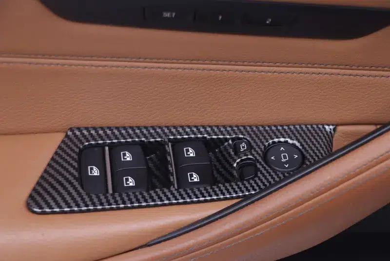 BMW 5 Series 2018 528Li Launch Special Edition — миниатюра 18