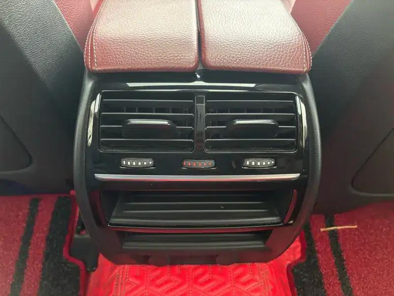 2019 BMW 5 Series 530Li Leading Edition M Sport Package — миниатюра 9