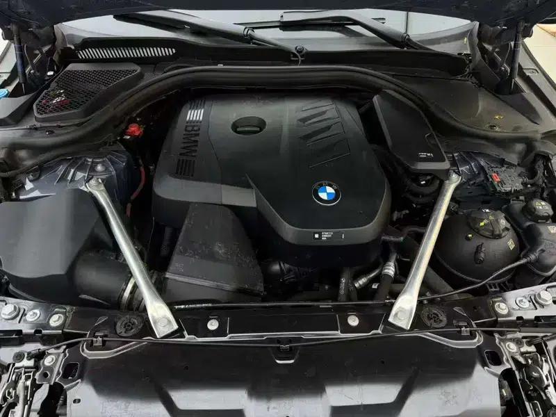 2024 BMW 5 Series 530Li Luxury M Sport Package — миниатюра 6