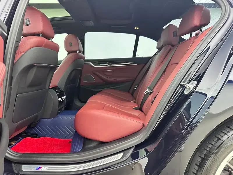 2020 BMW 5 Series 530Li Luxury M Sport Package — миниатюра 18