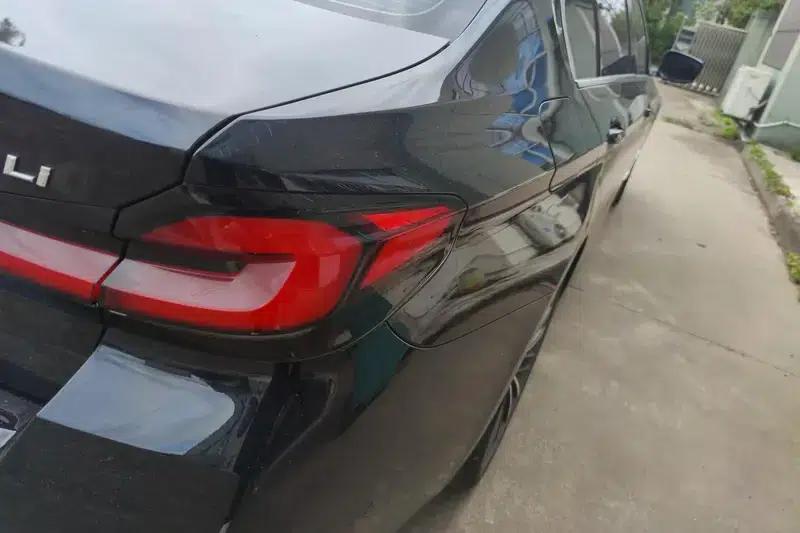2022 BMW 5 Series Facelift 530Li Leading Edition M Sport Package — миниатюра 9