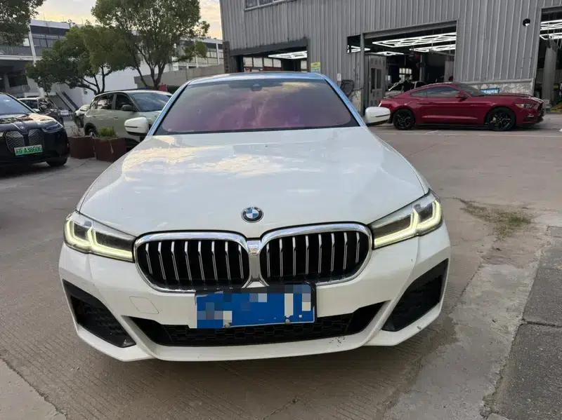 2023 BMW 5 Series Facelift 530Li Leading Edition M Sport Package — миниатюра 2
