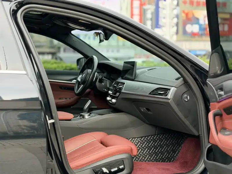 2023 BMW 5 Series Facelift 530Li Luxury M Sport Package — миниатюра 13