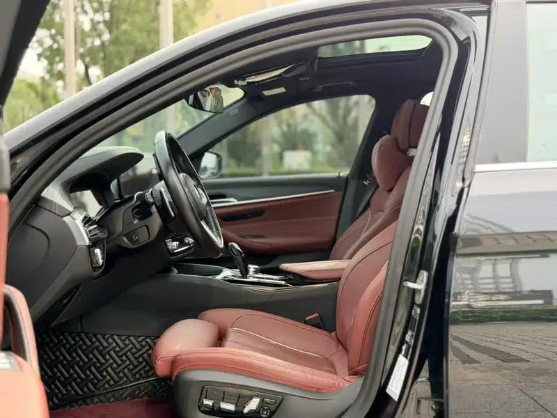 2023 BMW 5 Series Facelift 530Li Luxury M Sport Package — миниатюра 15