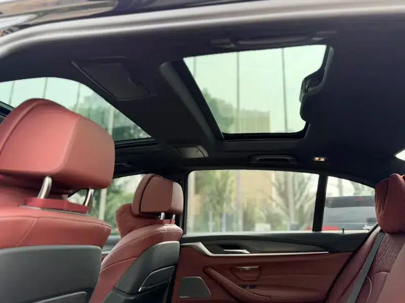2023 BMW 5 Series Facelift 530Li Luxury M Sport Package — миниатюра 17