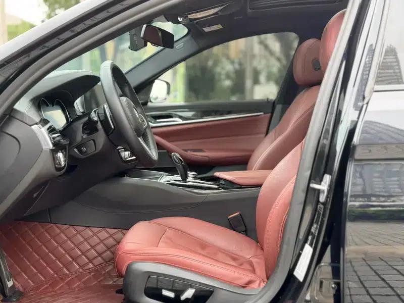 2018 BMW 5 Series Facelift 530Li Luxury M Sport Package — миниатюра 13