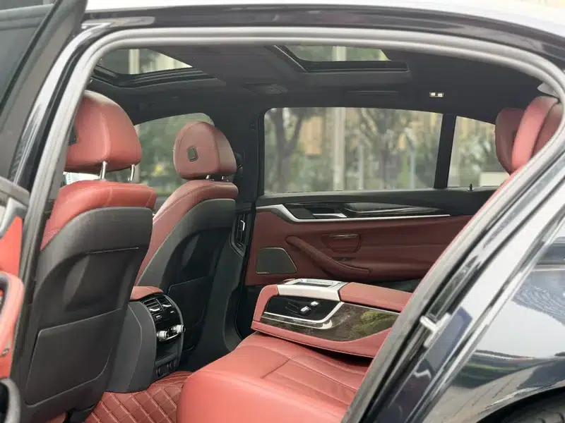 2018 BMW 5 Series Facelift 530Li Luxury M Sport Package — миниатюра 14