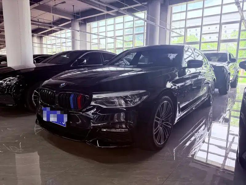 2018 BMW 5 Series Facelift 530Li Leading Edition M Sport Package — миниатюра 1