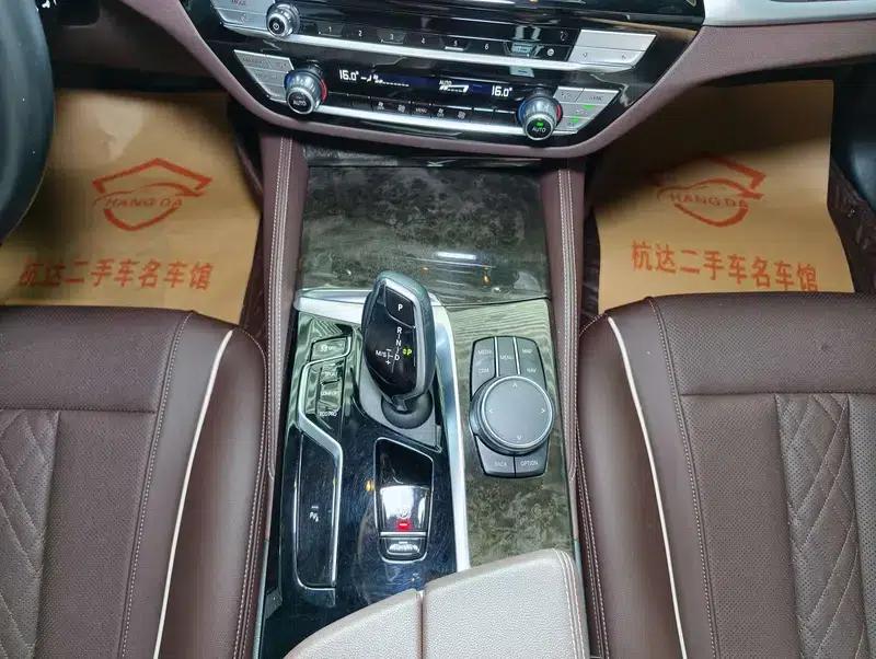 BMW 5 Series 2022 Facelift 525Li M Sport Package — миниатюра 12