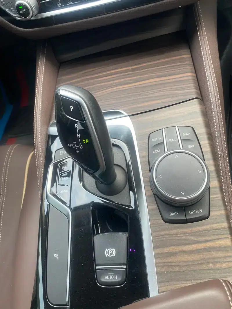 BMW 5 Series 2020 530Li Leading Luxury Package — миниатюра 13