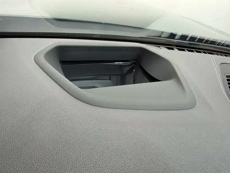 2020 BMW 5 Series 530Li Luxury M Sport Package — миниатюра 11