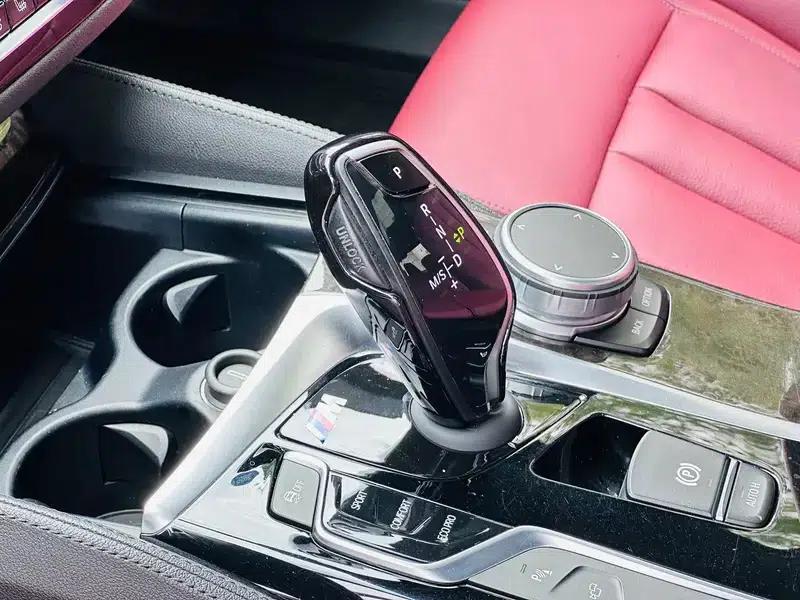 2019 BMW 5 Series Facelift 530Li Leading Edition M Sport Package — миниатюра 12
