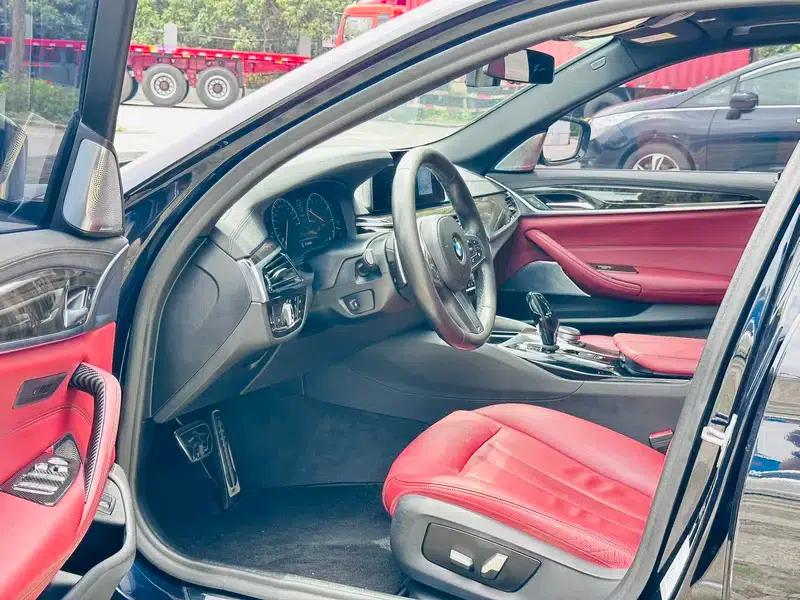 2019 BMW 5 Series Facelift 530Li Leading Edition M Sport Package — миниатюра 14
