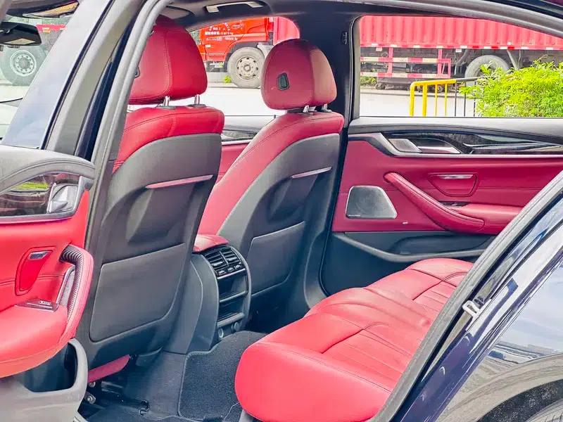 2019 BMW 5 Series Facelift 530Li Leading Edition M Sport Package — миниатюра 16