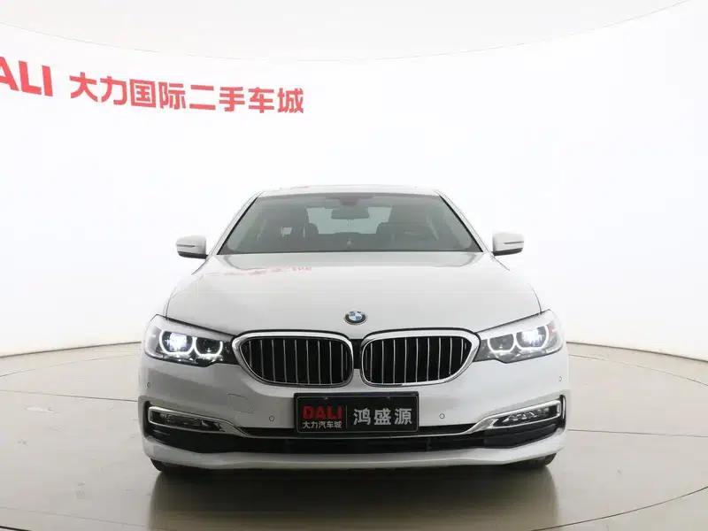 2018 BMW 5 Series 525Li Luxury Package — миниатюра 2