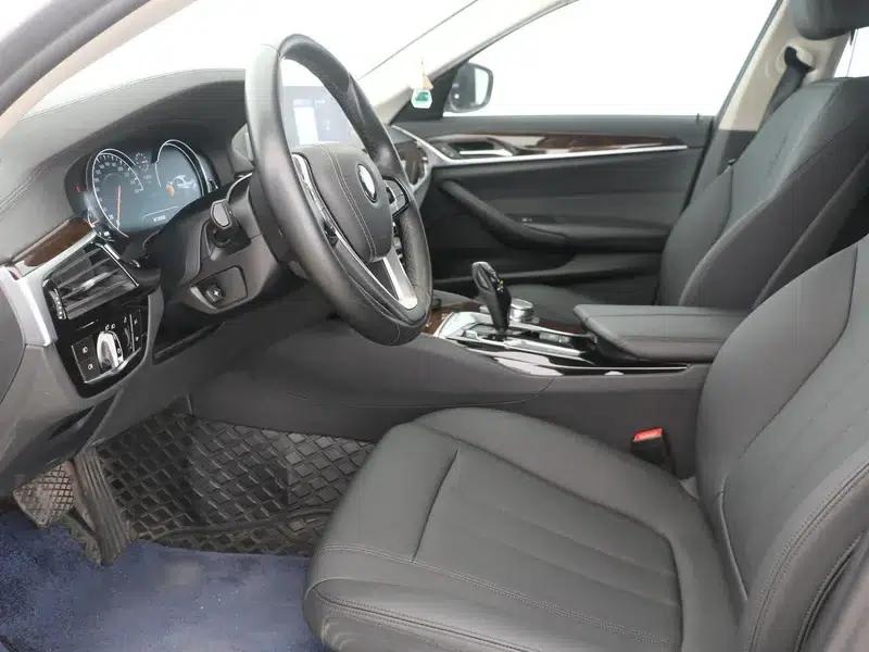 2018 BMW 5 Series 525Li Luxury Package — миниатюра 13
