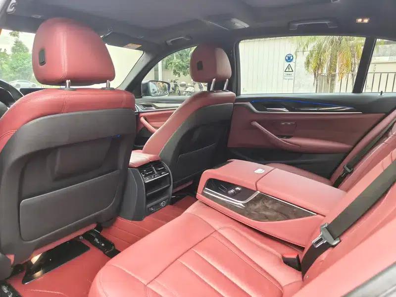 2018 BMW 5 Series Facelift 530Li Leading Edition M Sport Package — миниатюра 9