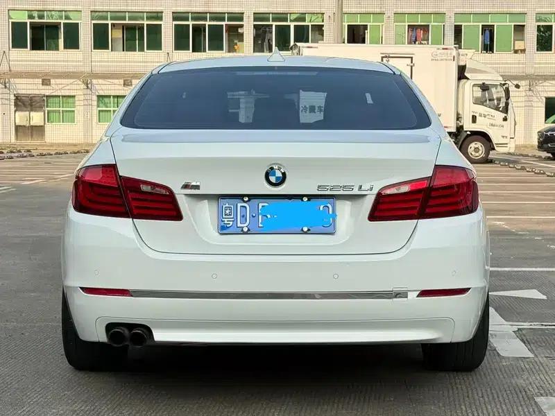 BMW 5 Series 2013 525Li Luxury — миниатюра 4