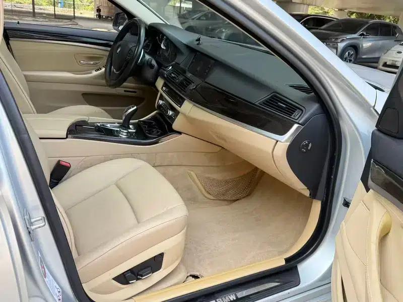 BMW 5 Series 2011 535Li Leading Edition — миниатюра 6