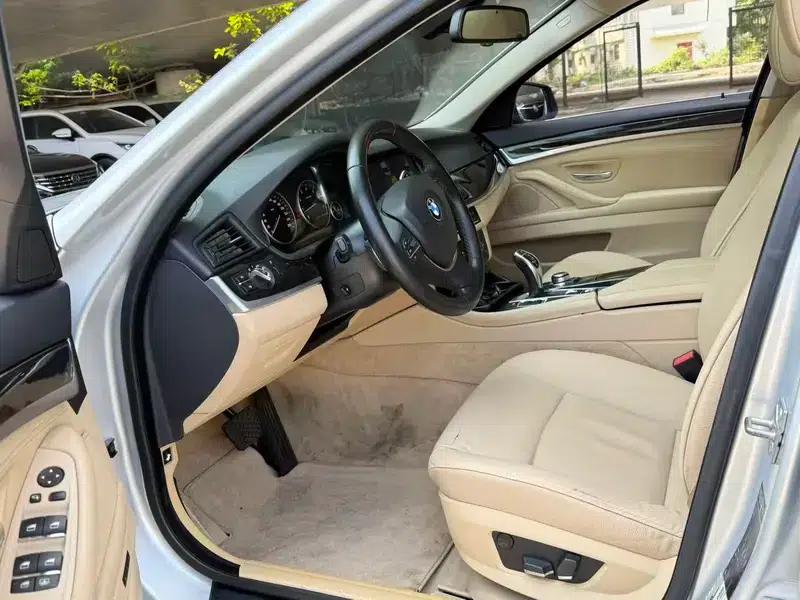 BMW 5 Series 2011 535Li Leading Edition — миниатюра 8
