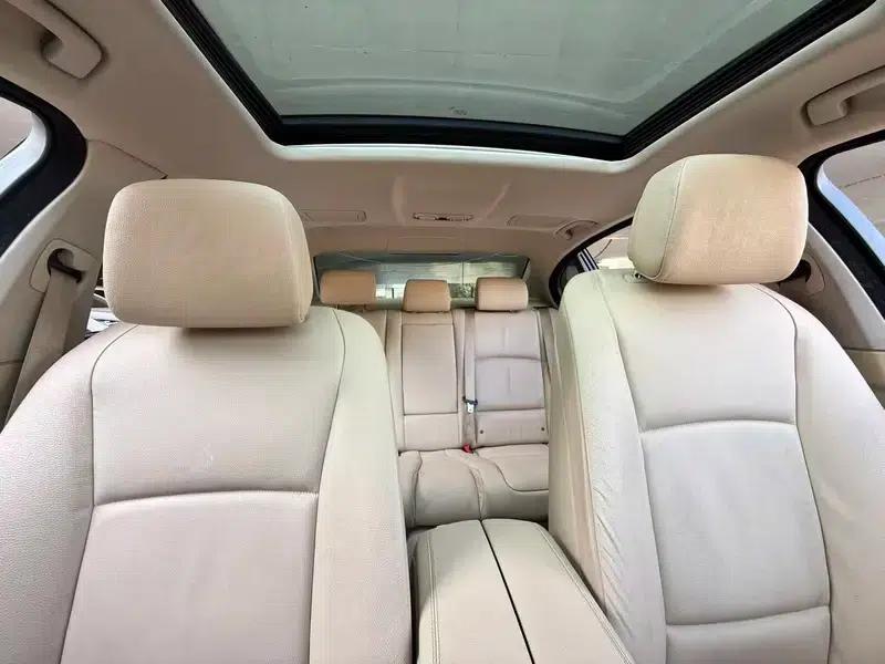 BMW 5 Series 2011 535Li Leading Edition — миниатюра 10