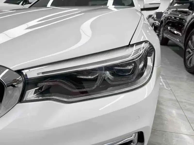 2018 BMW 5 Series 525Li Luxury Package — миниатюра 9
