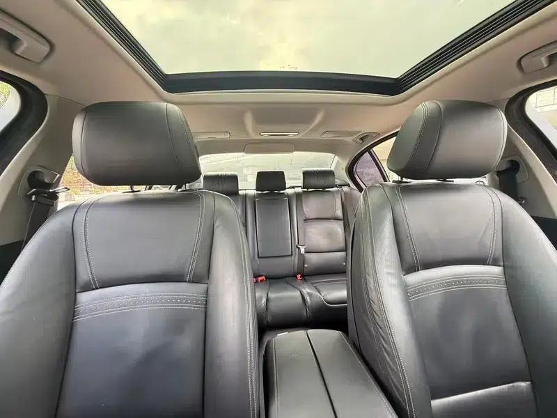 2014 BMW 5 Series 525Li Luxury Design Package — миниатюра 10