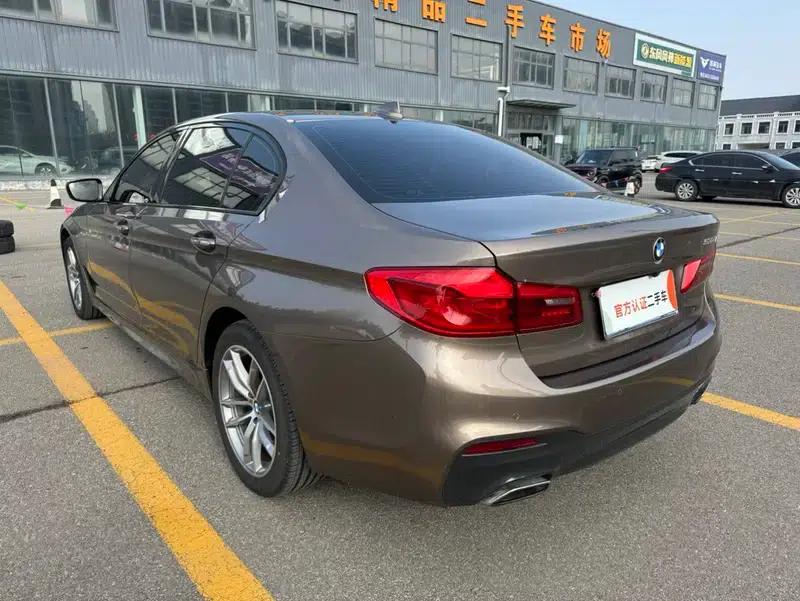 2018 BMW 5 Series 525Li M Sport Package — миниатюра 4