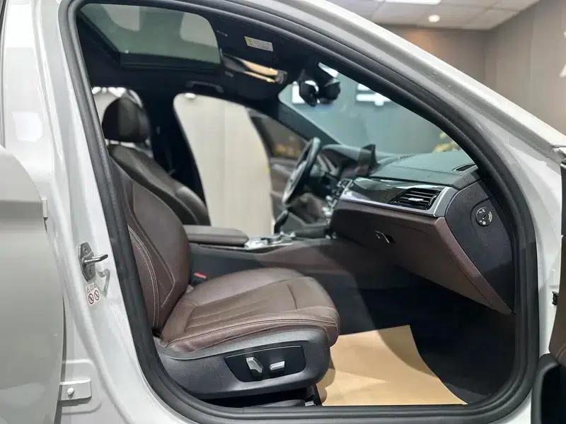 2019 BMW 5 Series Facelift 525Li M Sport Package — миниатюра 11