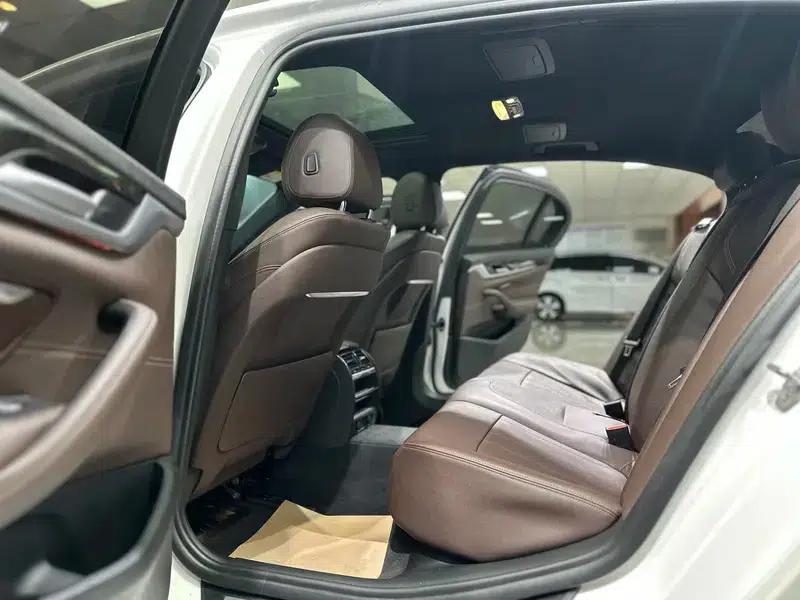 2019 BMW 5 Series Facelift 525Li M Sport Package — миниатюра 12
