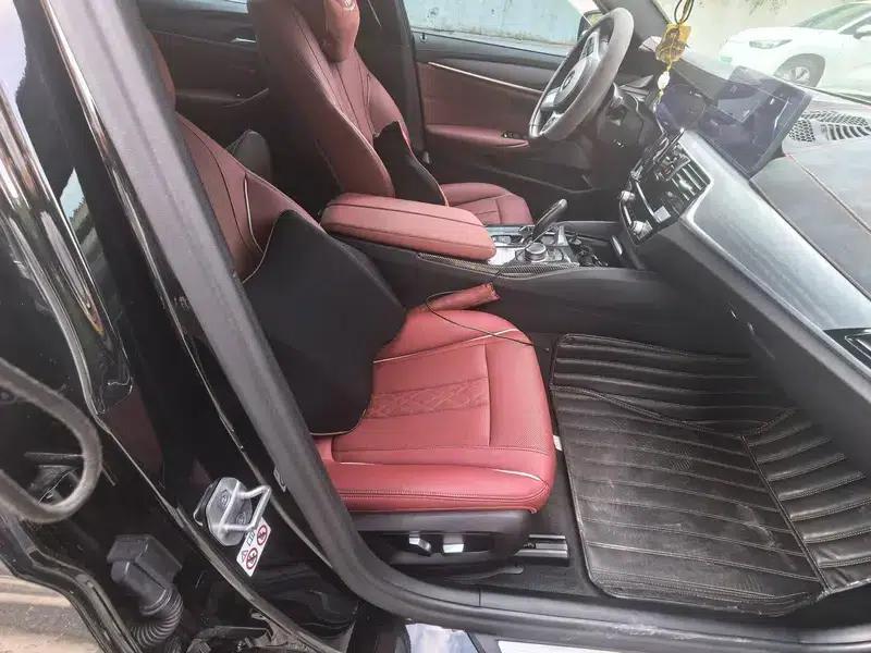 2022 BMW 5 Series 530Li Leading Edition M Sport Package — миниатюра 10