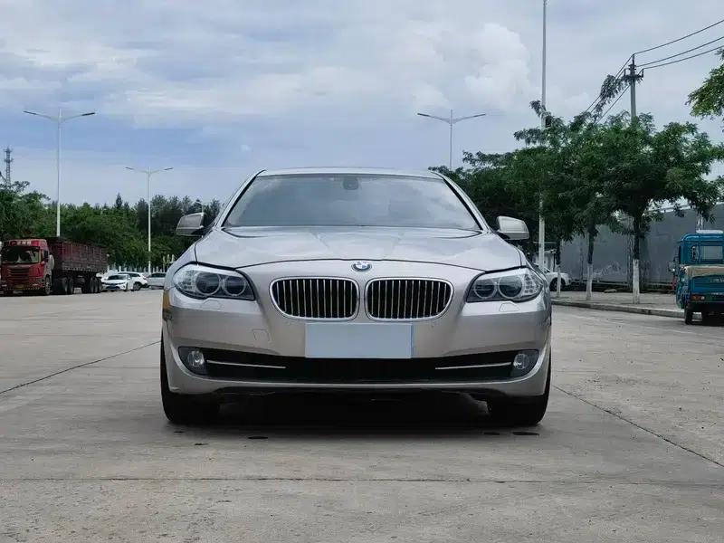 BMW 5 Series 2012 523Li Leading Edition — миниатюра 2