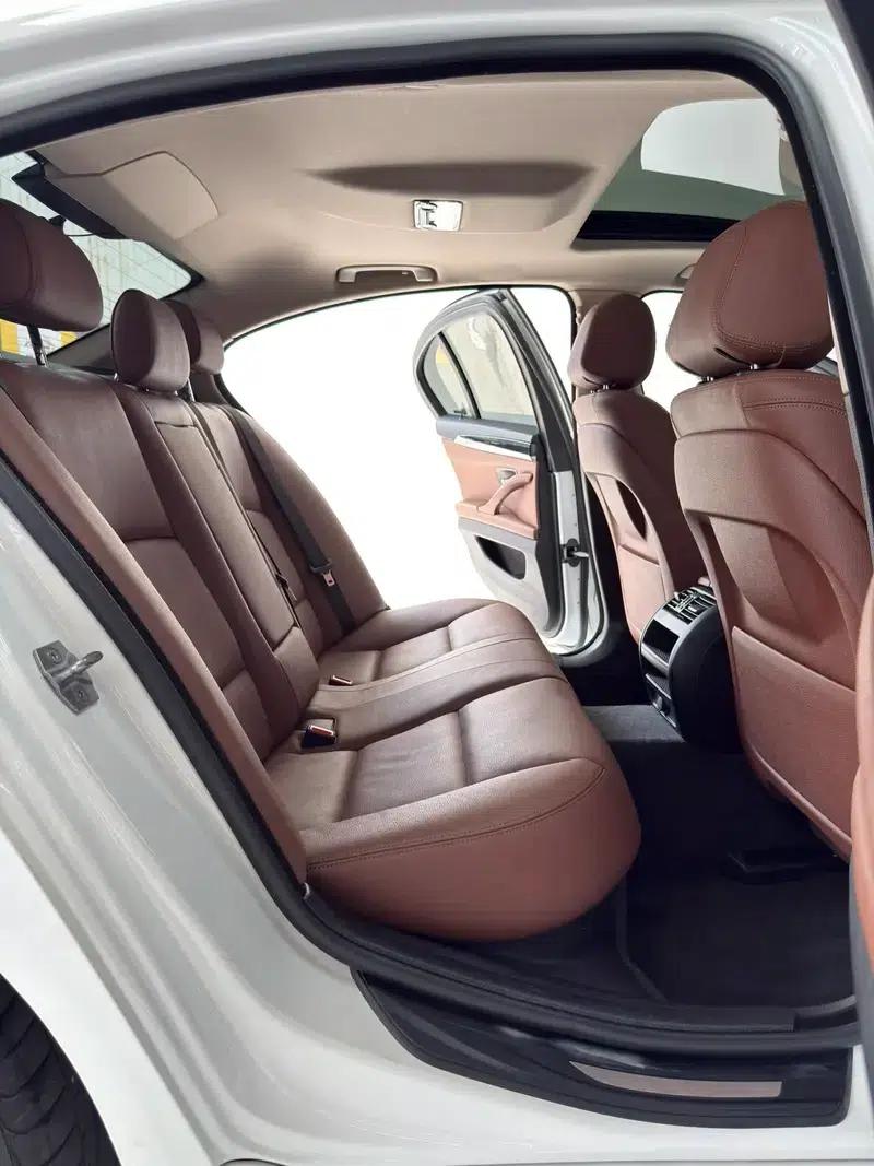 BMW 5 Series (Imported) 2013 520i Elegant Model — миниатюра 6
