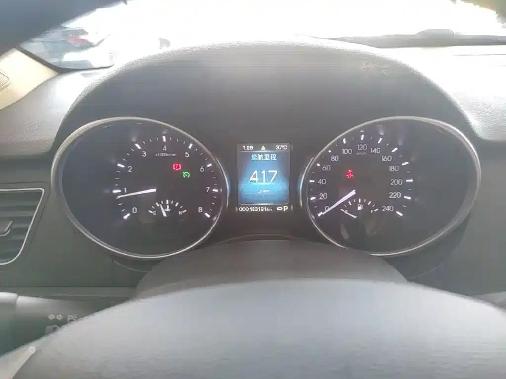 Haval H8 2015 2.0T AWD Elite — миниатюра 12