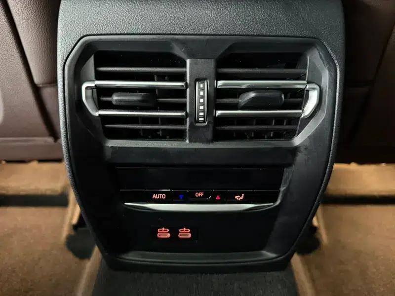 2023 BMW 3 Series 320Li M Sport Package — миниатюра 11