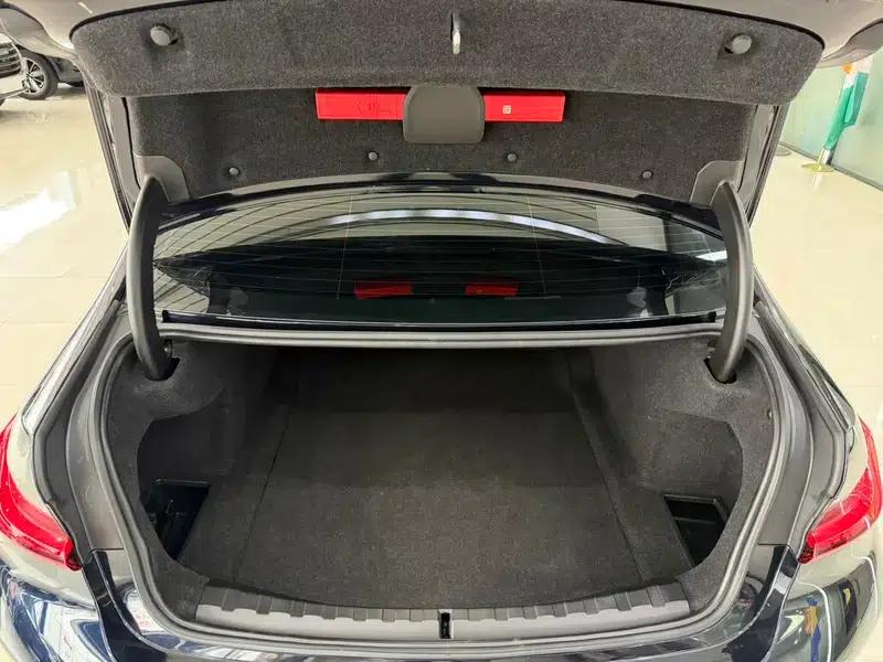 2023 BMW 3 Series 320Li M Sport Package — миниатюра 17