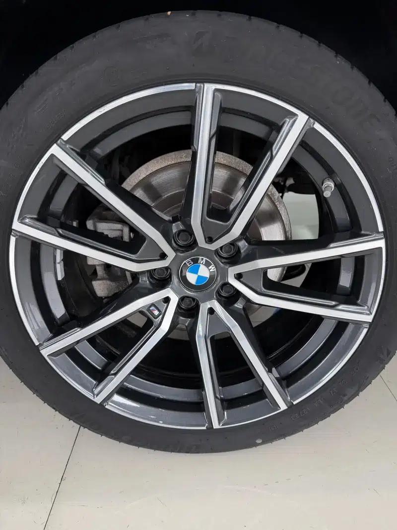 2023 BMW 3 Series 320Li M Sport Package — миниатюра 9