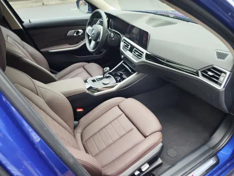2020 BMW 3 Series 320Li M Sport Package — миниатюра 16